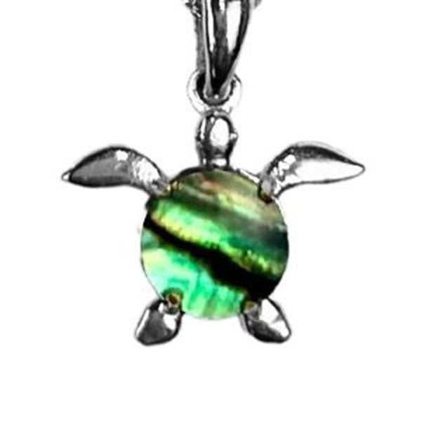 Colar Tartaruga do Mar, prata de lei, em detalhe, Ateliê Rubi