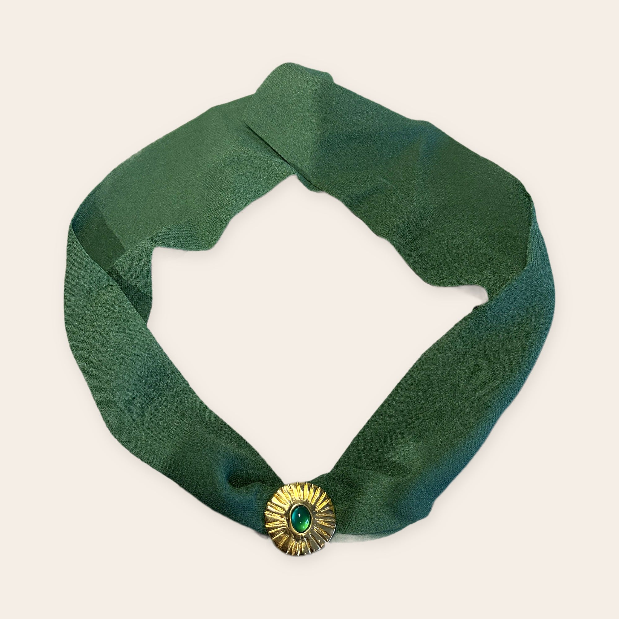 Colar Solar – Seda Verde